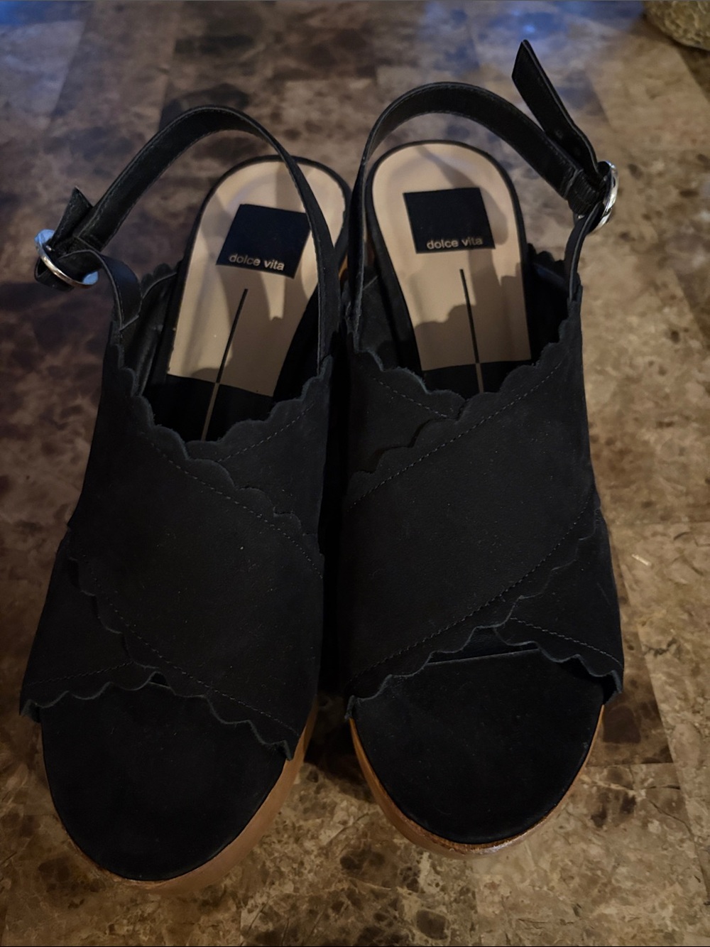 Dolce Vita Black Scallop-Edge Platform Sandals